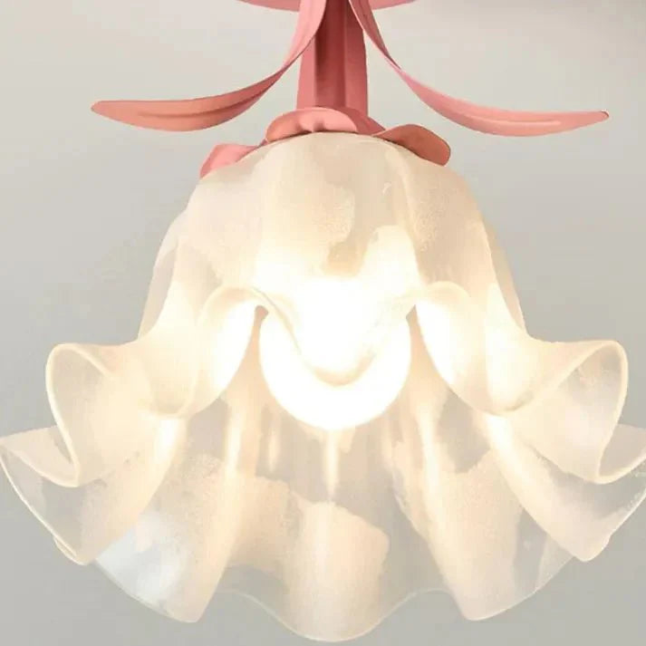 Lampe de plafond Tiffany simple avec mini-fleurs
